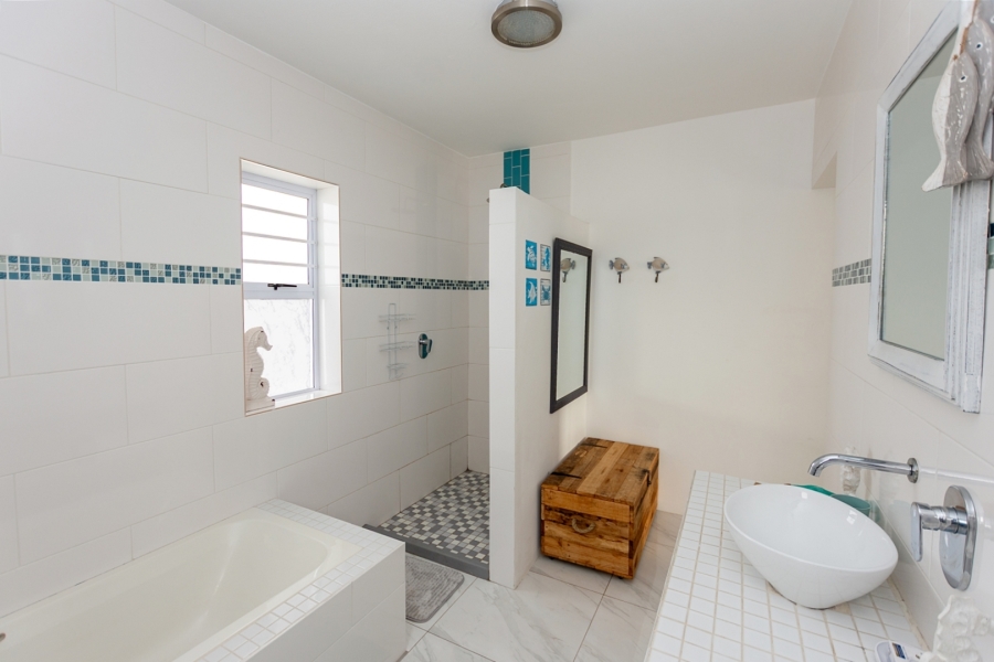 3 Bedroom Property for Sale in Dwarskersbos Western Cape